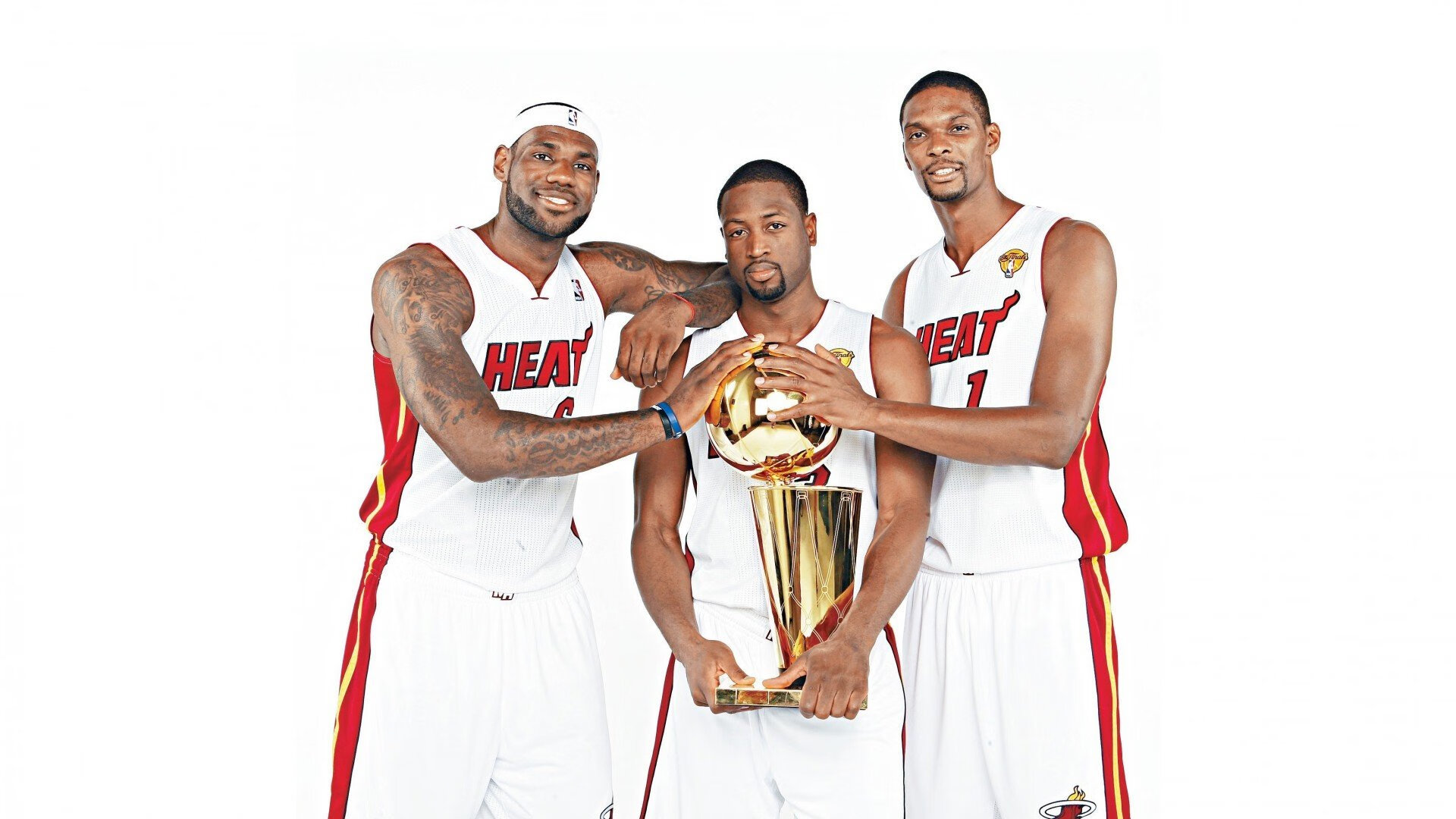 开云集团中国官网-国王锋线组合开始专属体能强化训练计划,国王中锋是谁