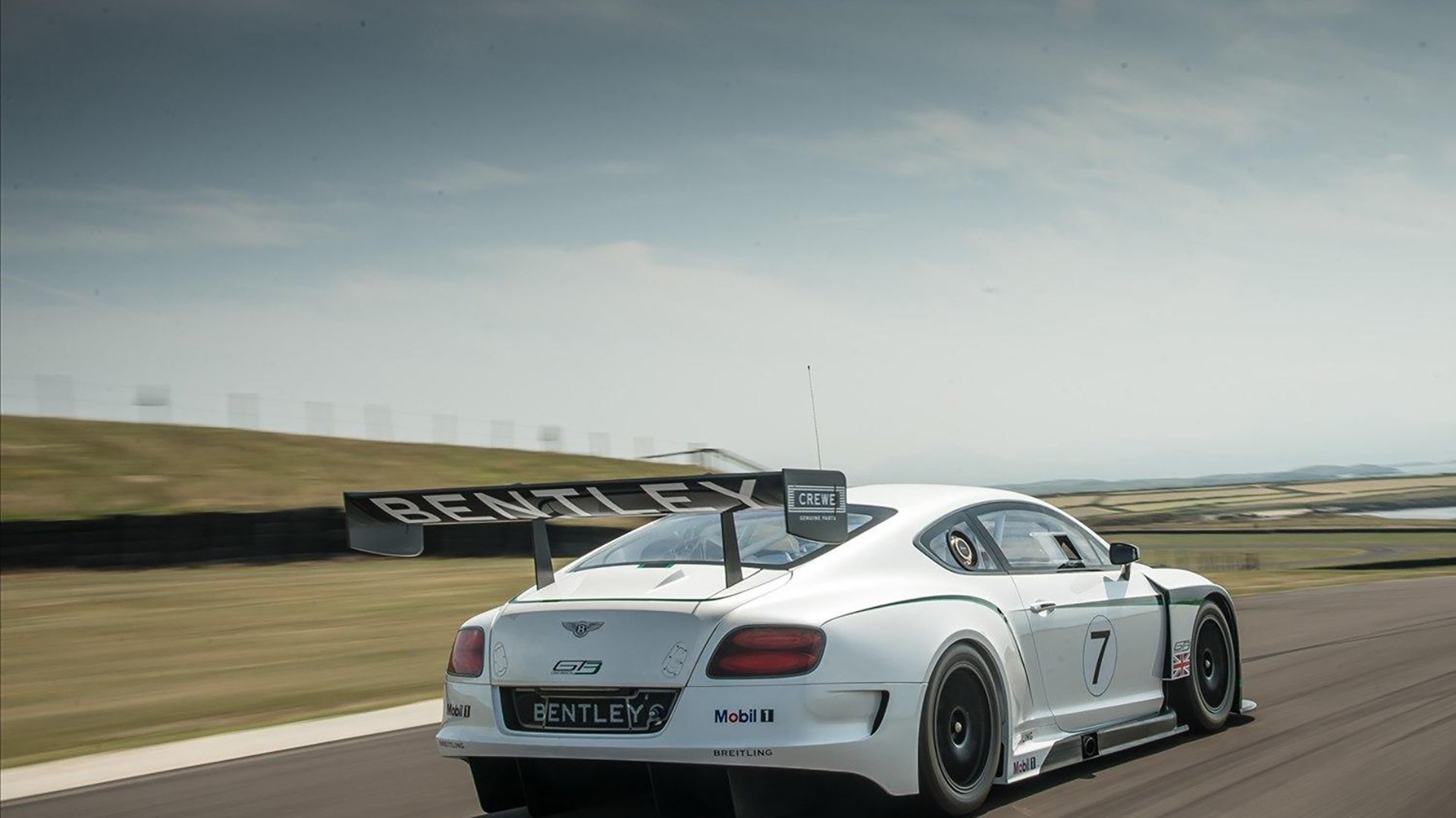 开云体育全站-【规则影响】新规则如何改变顶尖运动员的战术布局？，运动员战术决策的水平和质量取决于哪些因素