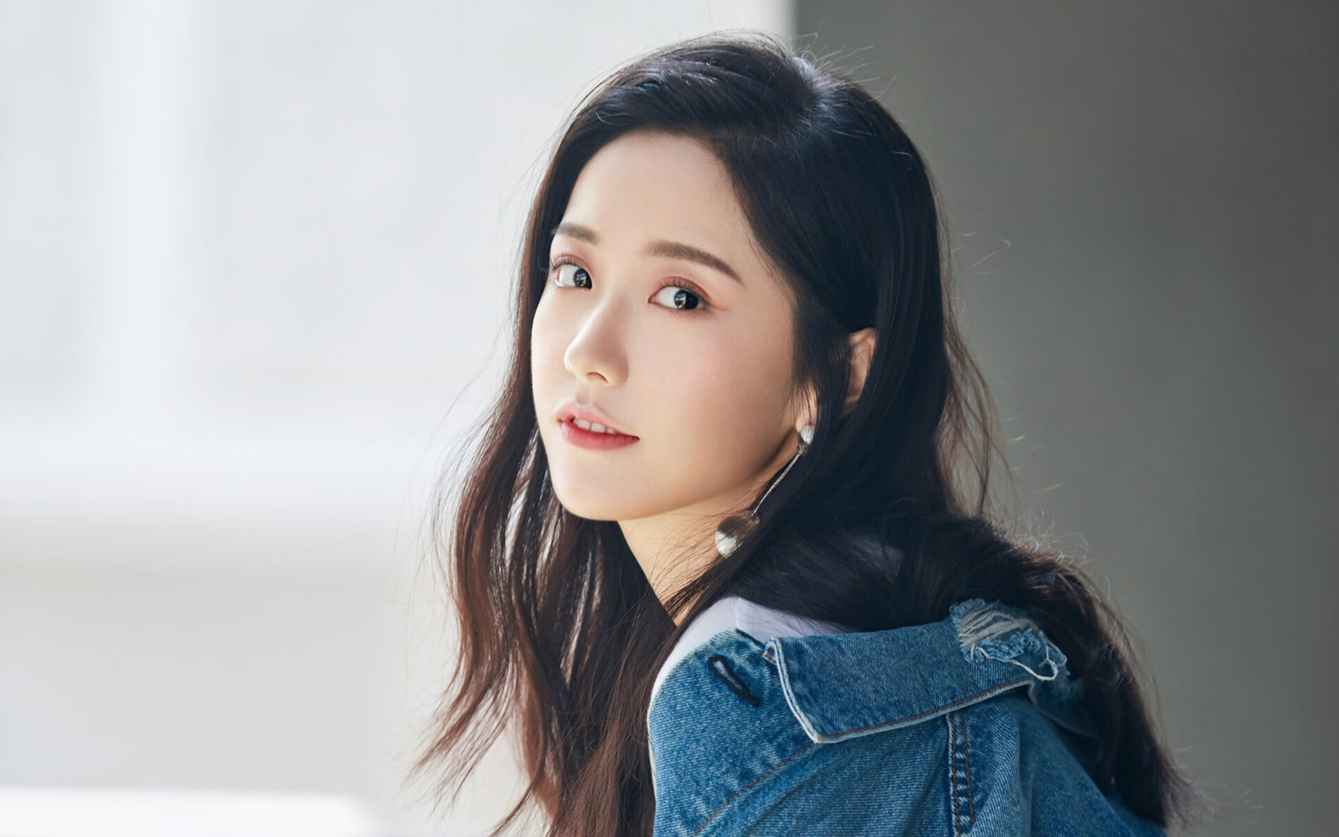 Kaiyun官方登录入口-德甲：勒沃库森逆转战胜法兰克福，追击领头羊，德甲勒沃库森vs法兰克福